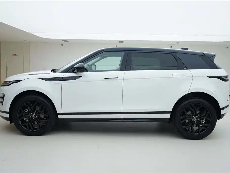 Land Rover Range Rover Evoque 2023 Range Rover Evoque L 249PS Luxury Edition фото 3