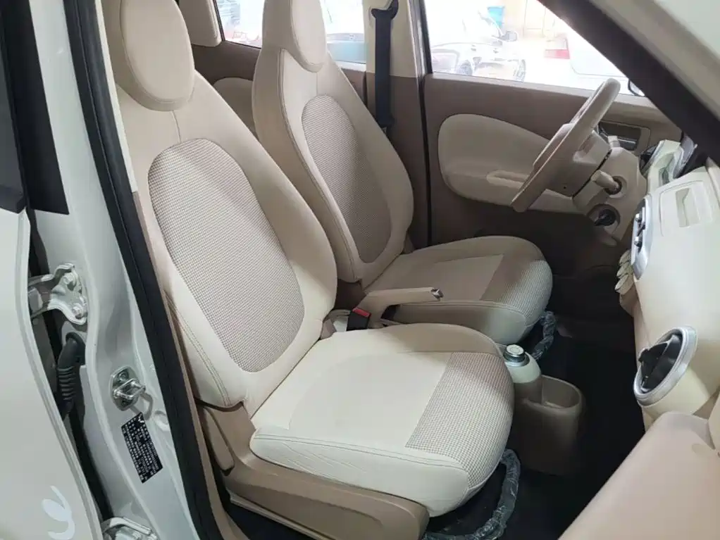 Фото 25 - Wuling Motors Hongguang MINIEV