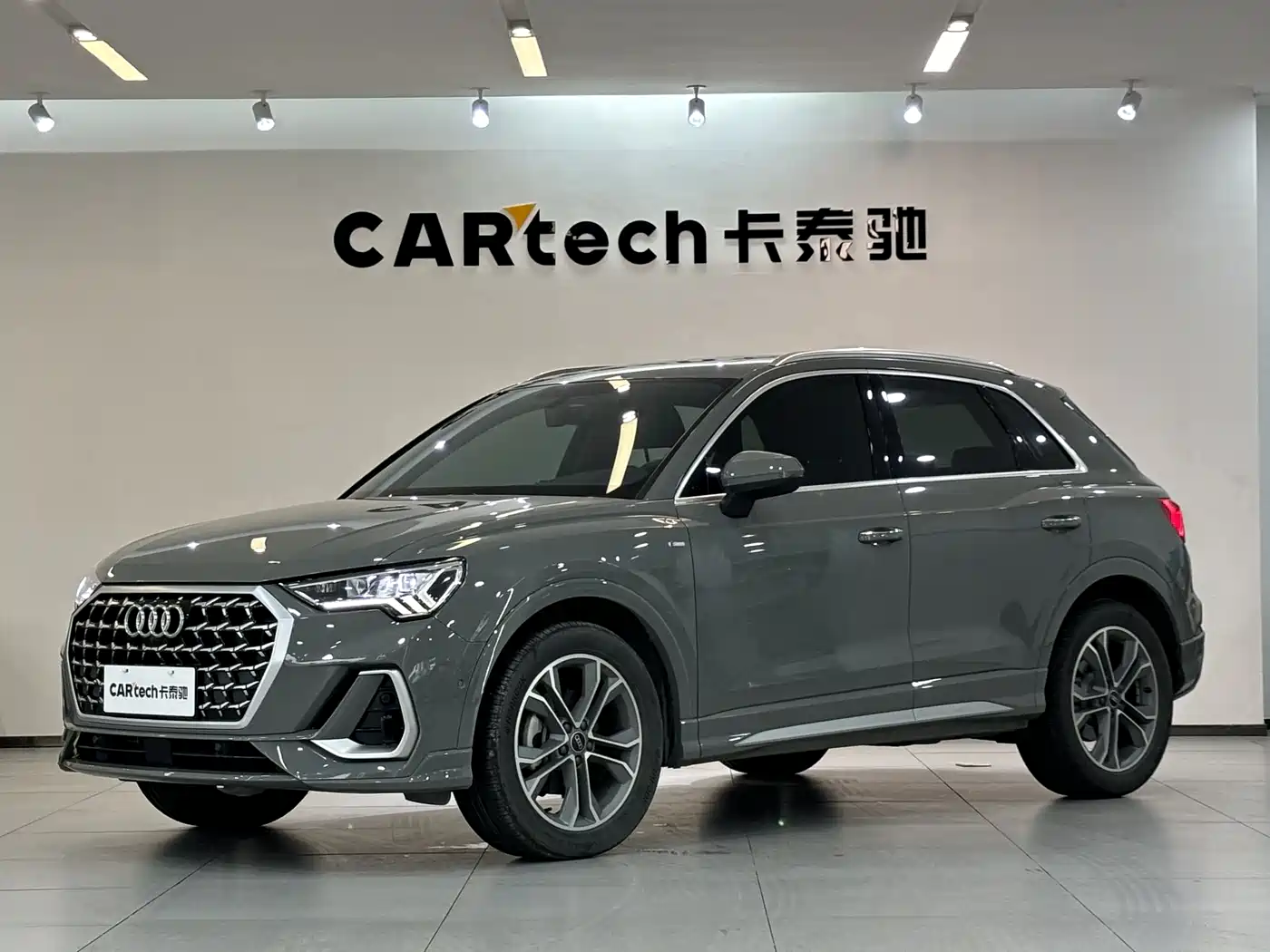 Audi Q3 2024 40 TFSI Fashion Sport