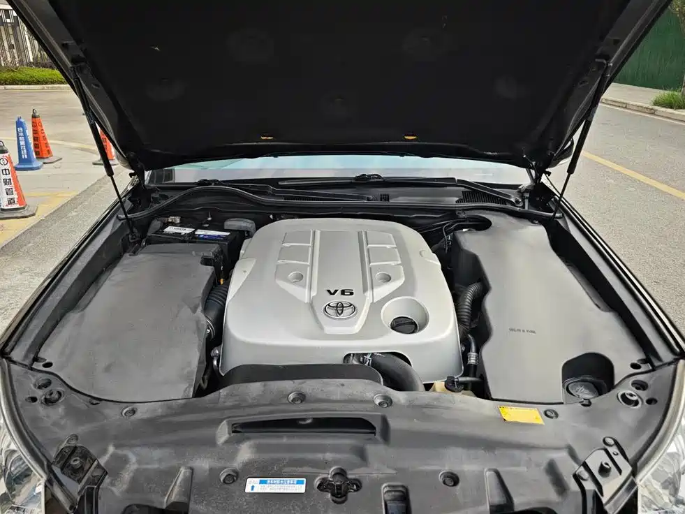Toyota Crown 2010 2.5L Royal Leather Sunroof Navigation фото 8