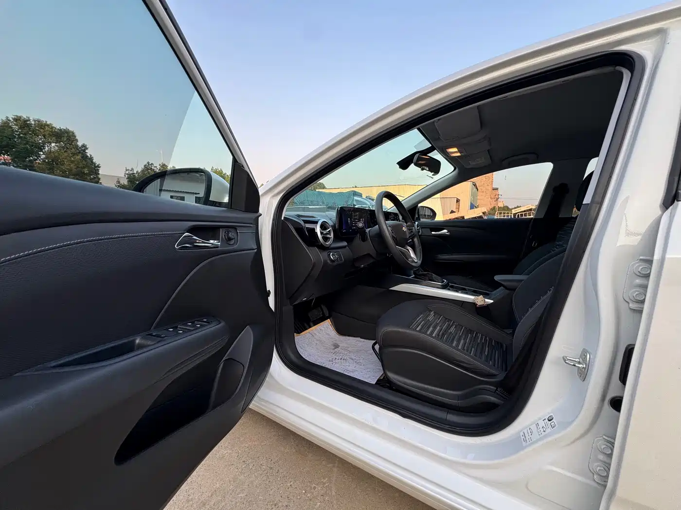 Chevrolet Monza 2024 2023 1.5L Dual-Clutch Enjoyment Edition
