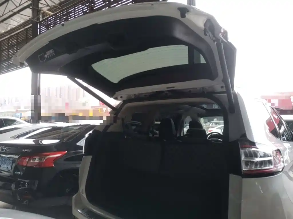 Photo 19 - Ford Edge