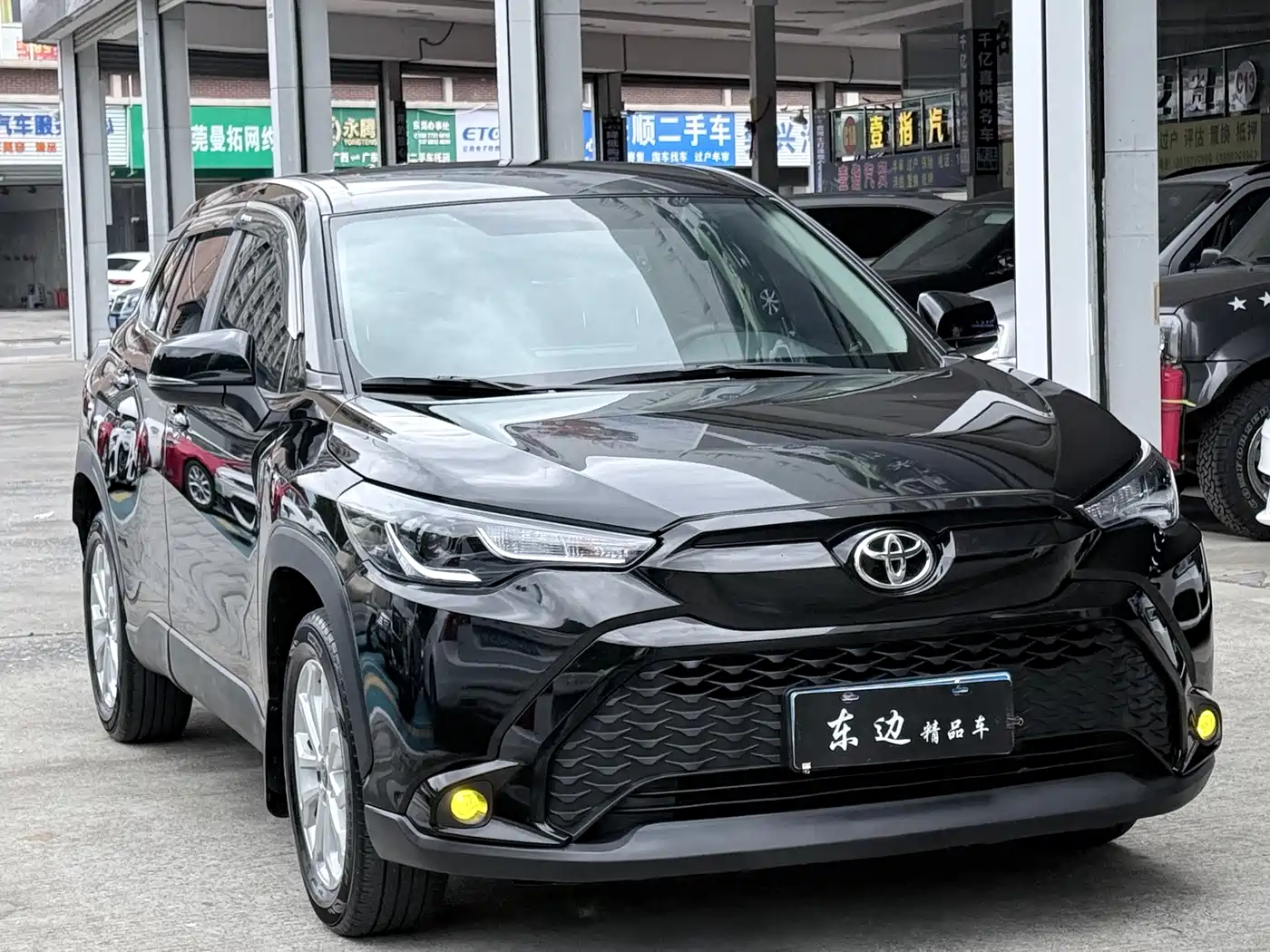 Toyota Frontlander 2023 2.0L CVT Elite Edition фото 2
