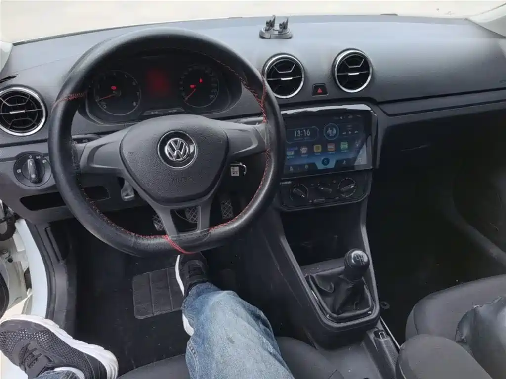 Volkswagen Jetta 2019 Dream Edition 1.4L Manual Fashion фото 6