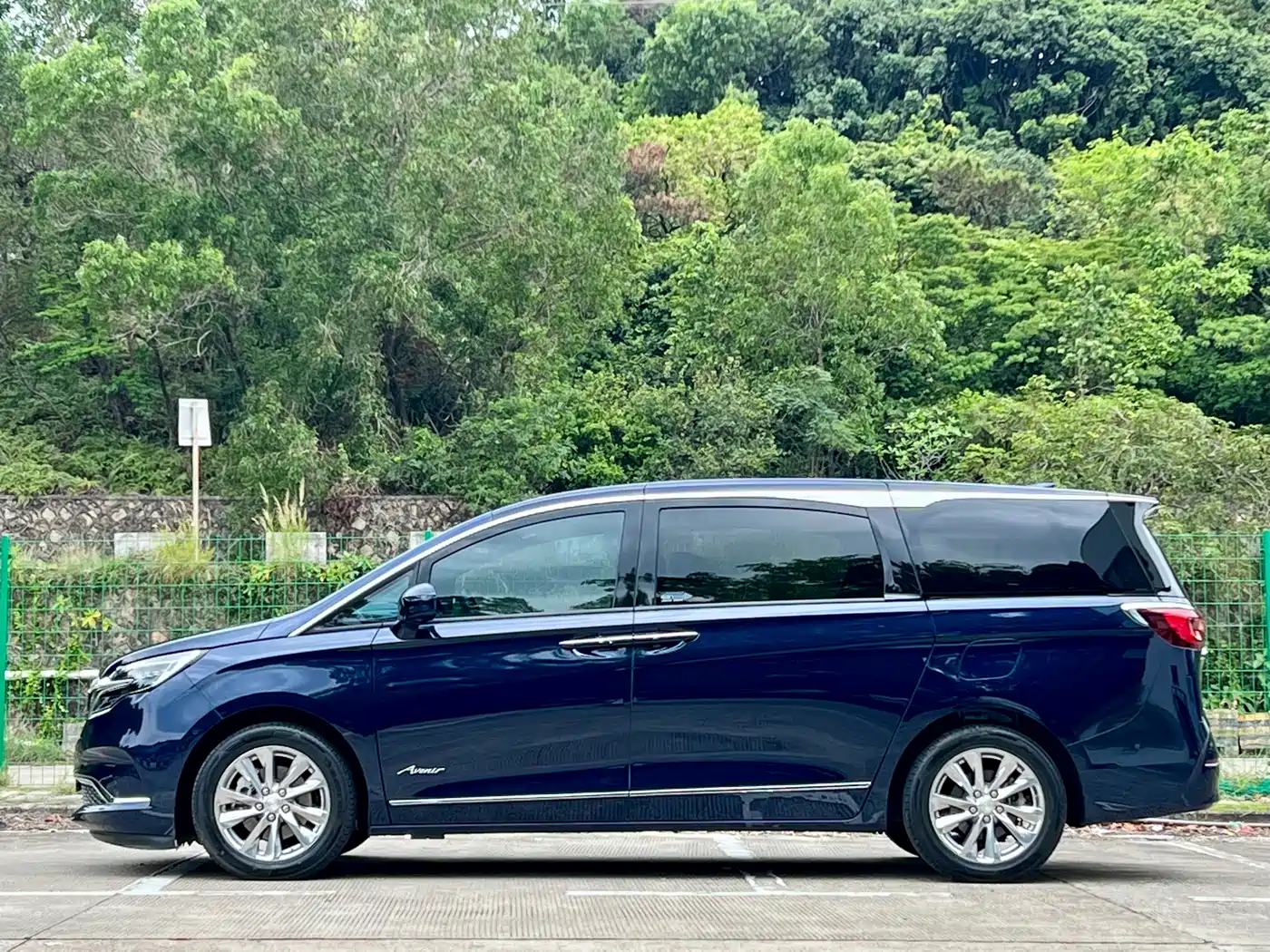 BUICK GL8