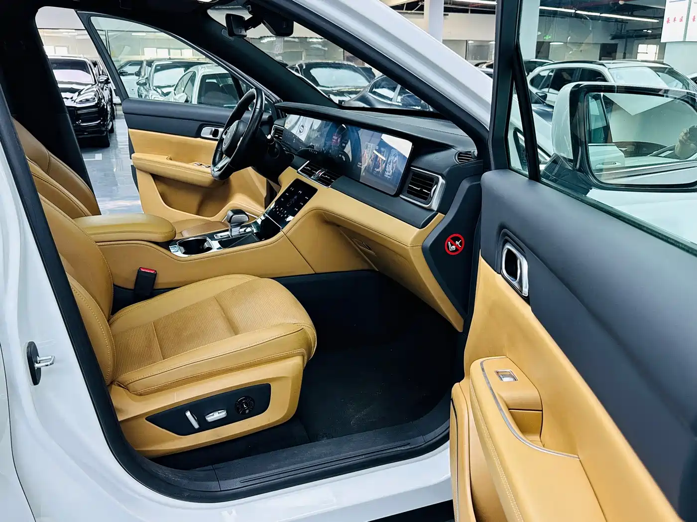Li Auto Li ONE 2023 2021 Extended Range 6-Seater