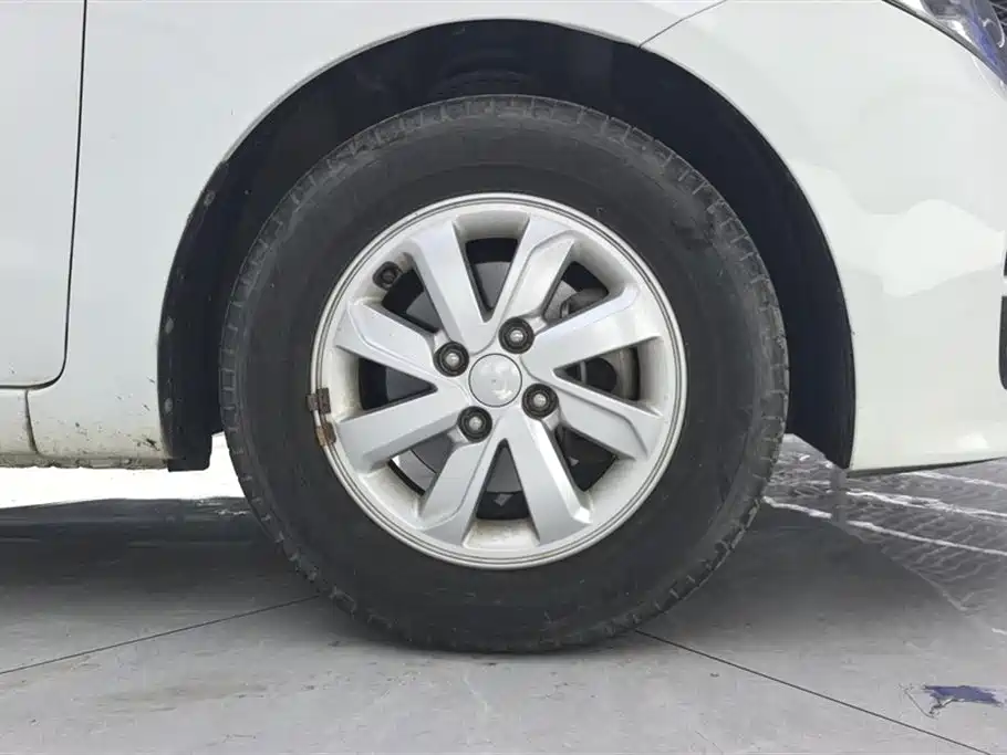 Kia K2 2015 Sedan 1.4L MT GLS фото 6