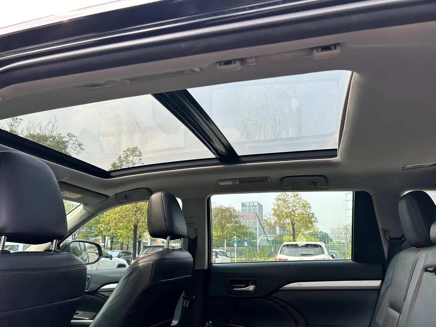 Toyota Highlander 2018 2.0T 4WD Luxury 7-seater China VI фото 23