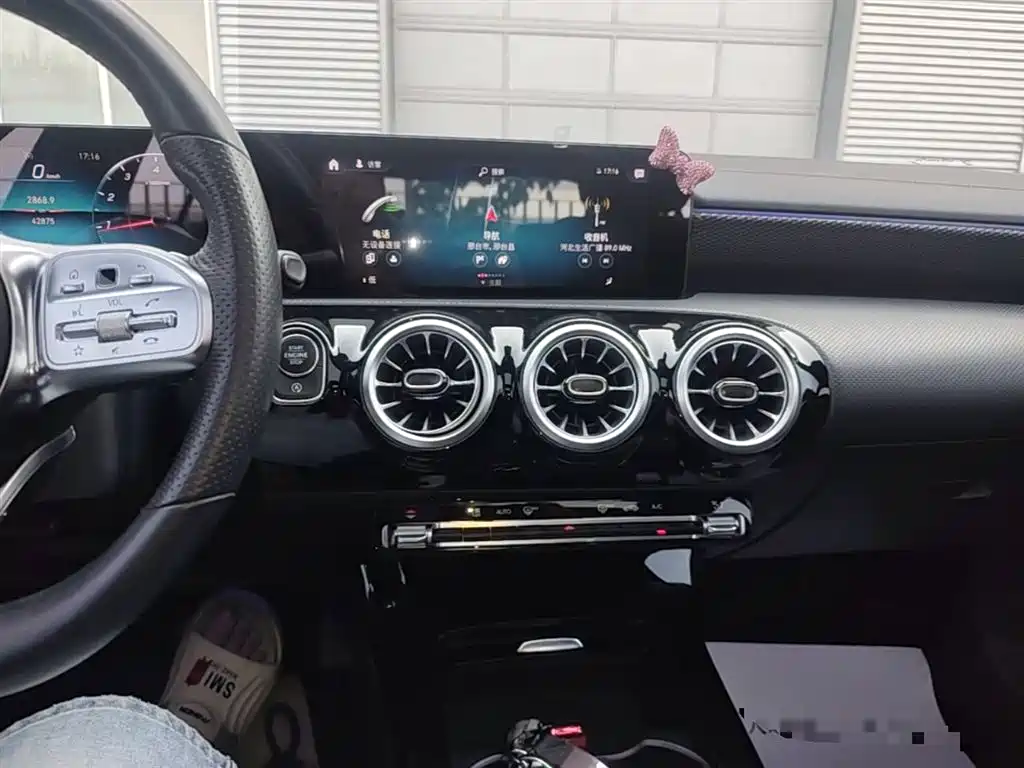 MERCEDES-BENZ CLASS A