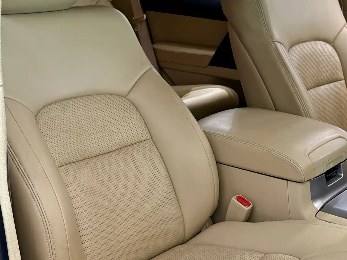 Toyota Land Cruiser (Import) 2017
