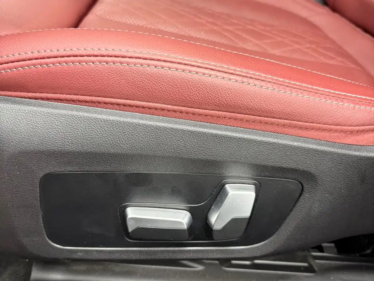 BMW 3 Series 2023 320Li M Sport Package фото 14