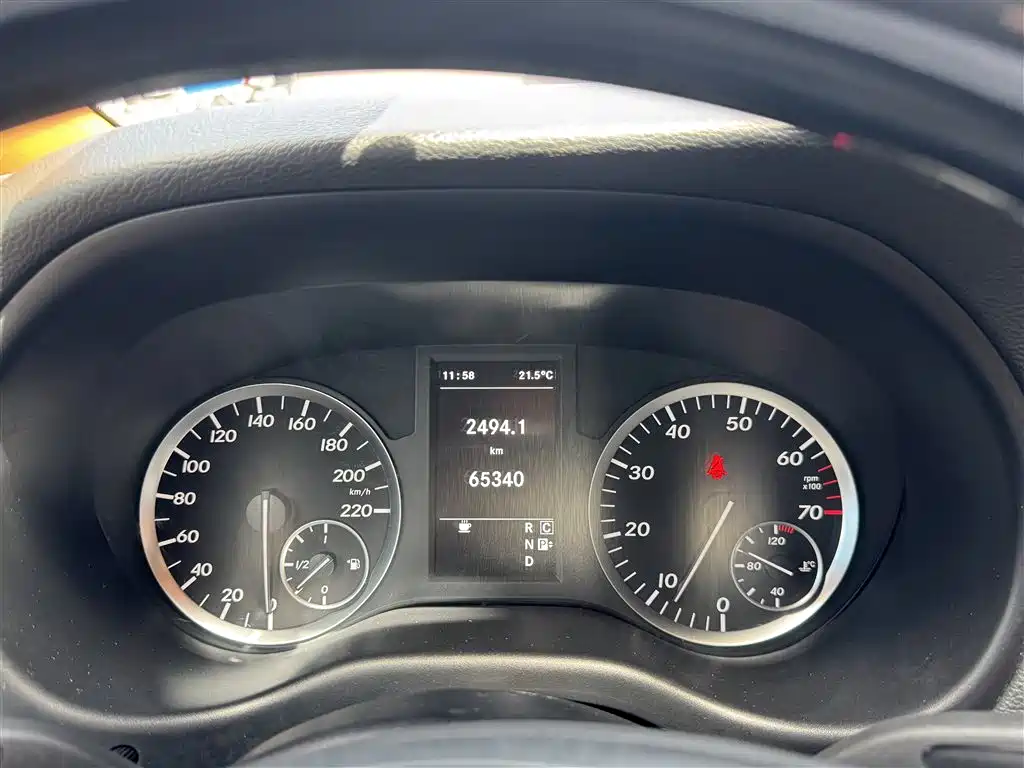 Mercedes-Benz Vito 2016 2.0T Business Edition фото 14