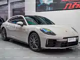 Photo 3 - Porsche Panamera