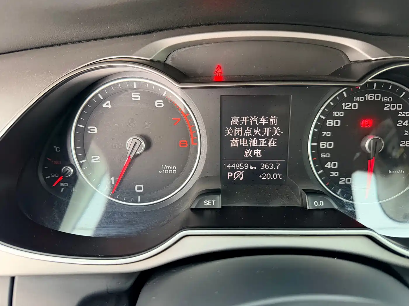 Audi A4L 2013 35 TFSI Automatic Standard фото 14
