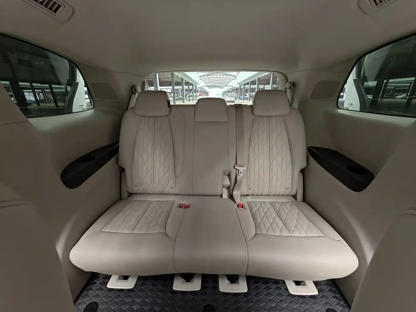 Buick GL8 2021 Land Business Class 652T Luxury фото 16