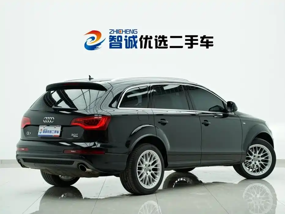 Audi Q7 2011 3.0 TFSI Exclusive (200kW) фото 4