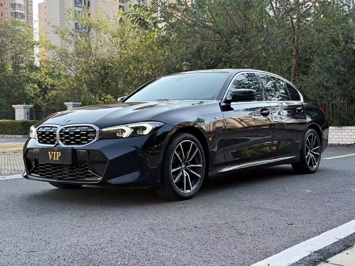 BMW 3 SERIES