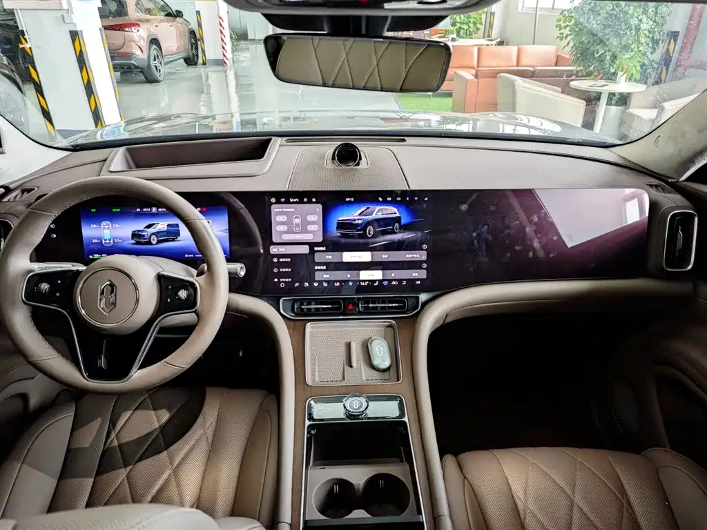 AITO Wenjie AITO M9 2024 Extended Range Ultra 42kWh 6-Seater фото 22