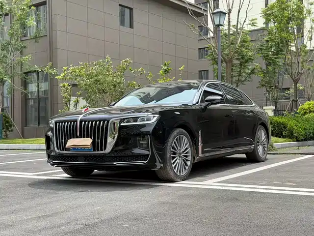 Hongqi H9 2022 2.0T Smart Connect Flag Smooth Edition