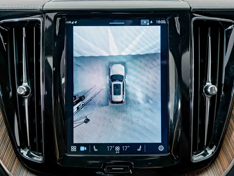Volvo XC60 Plug-in Hybrid 2025 2025 Plug-in Hybrid Long Range AWD Zhiya Luxury Edition