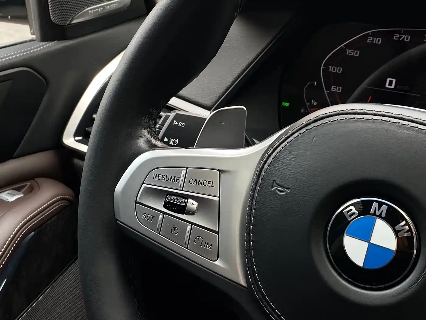 BMW X5 2022 xDrive 30Li Premium M Sport Package фото 19