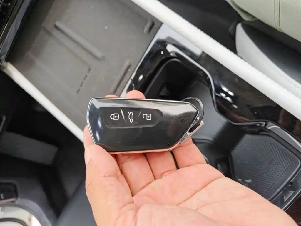 Volkswagen Sagitar 2026 2025 300TSI DSG Mid-range Edition