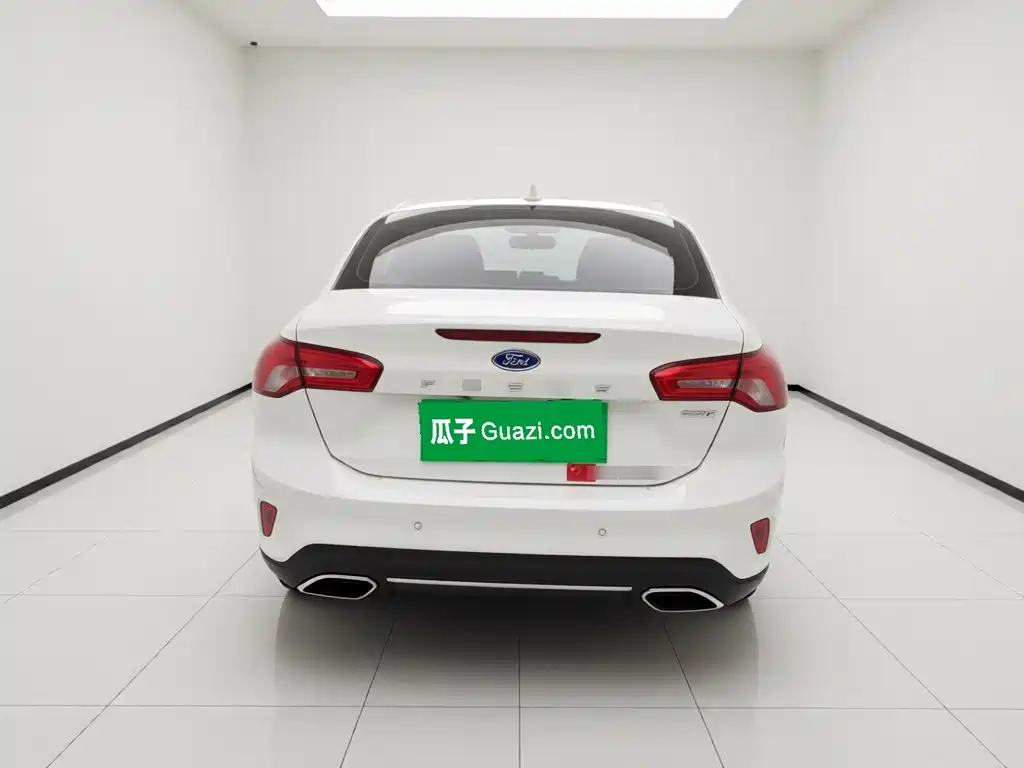Ford Focus 2022 2021 Sedan EcoBoost 180 Auto Trend