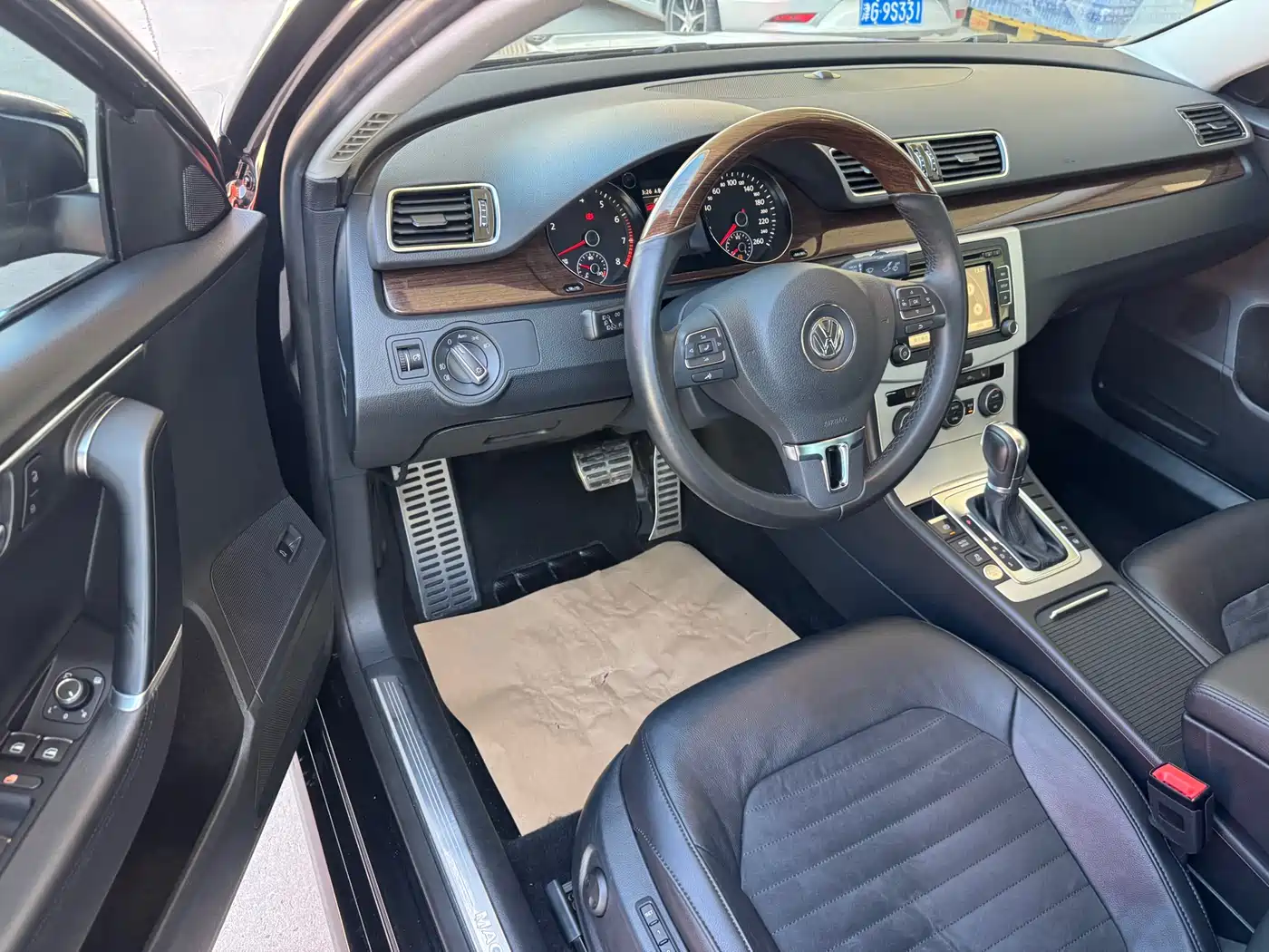 Volkswagen Magotan 2016 2.0TSI Smart Premium фото 5