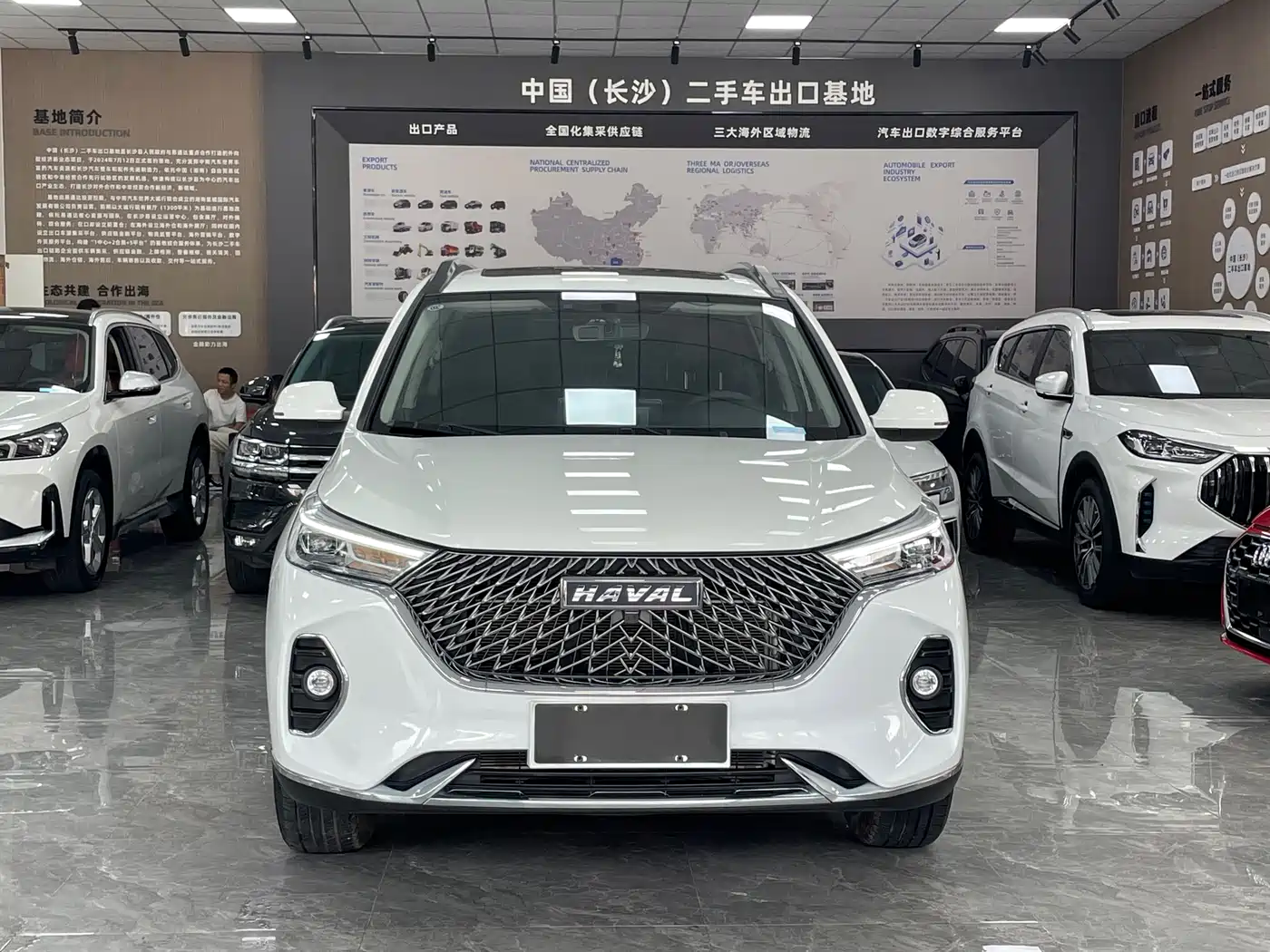 Haval M6 2023 PLUS 1.5T DCT Luxury Smart Connect фото 2