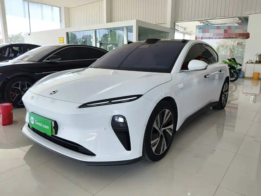 Фото 2 - NIO ET5