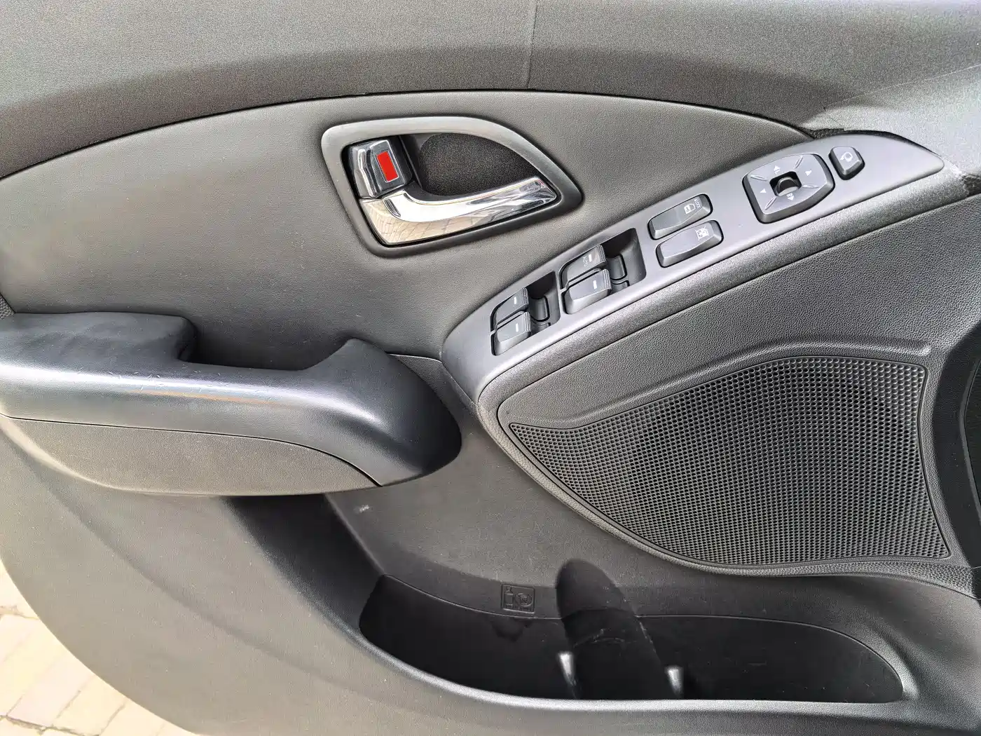 Hyundai Beijing Hyundai ix35 2013 2.0L Auto 2WD Smart GLS China IV фото 16