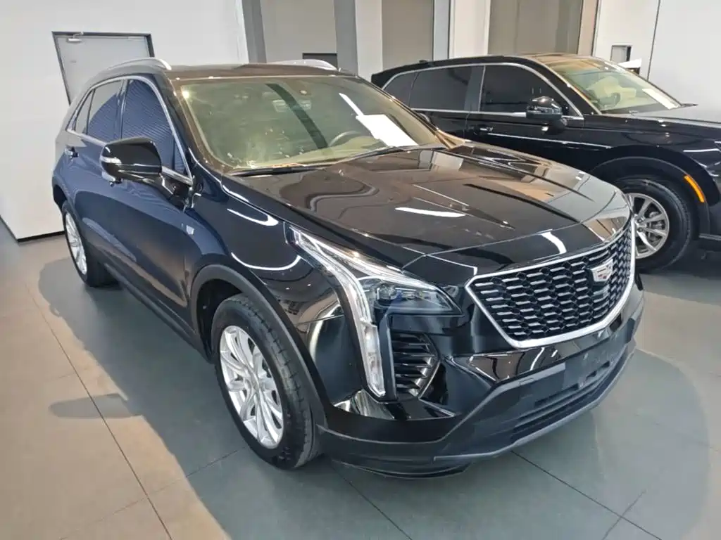 Фото 4 - Cadillac XT4