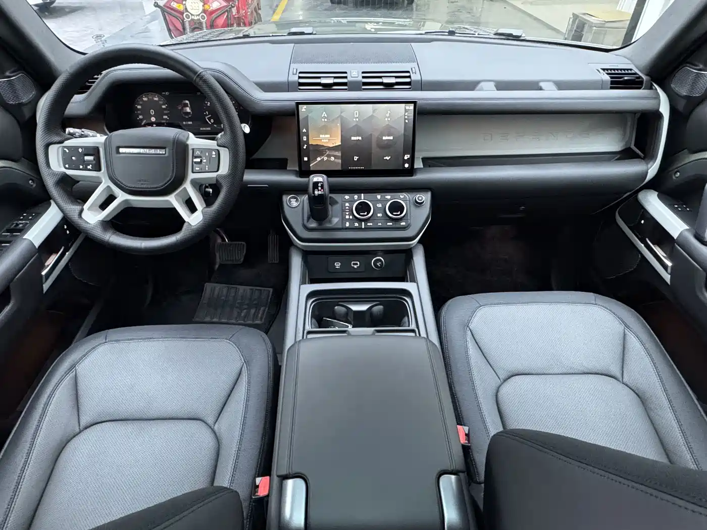 Фото 11 - Land Rover Defender