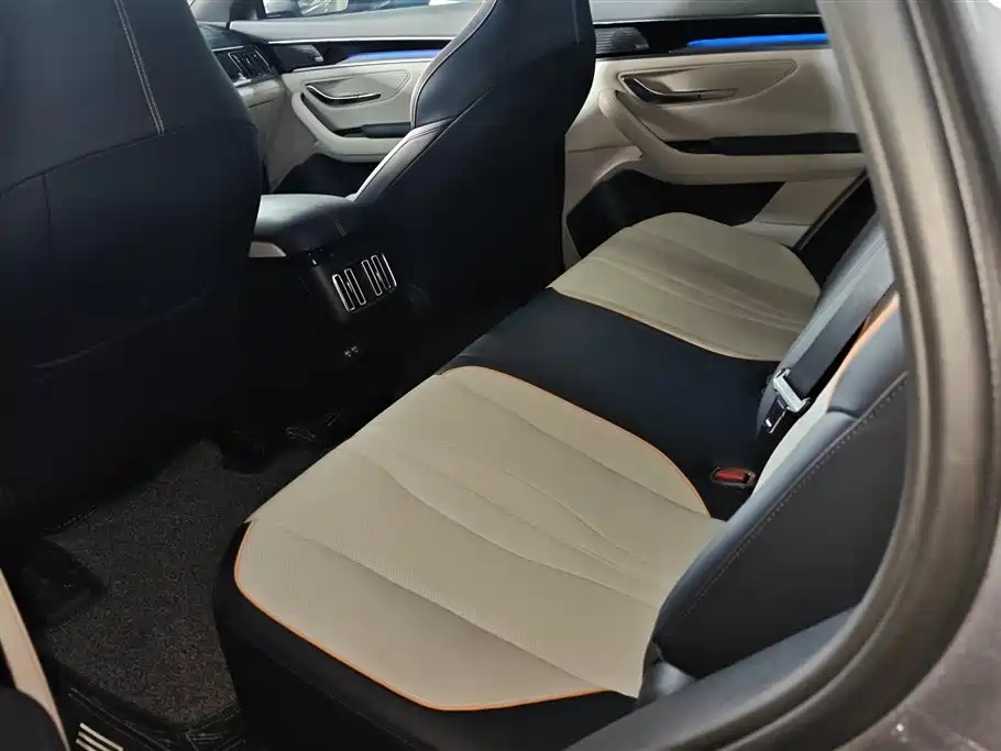 BYD Song PLUS PHEV 2021 DM-i 110KM Flagship PLUS фото 11