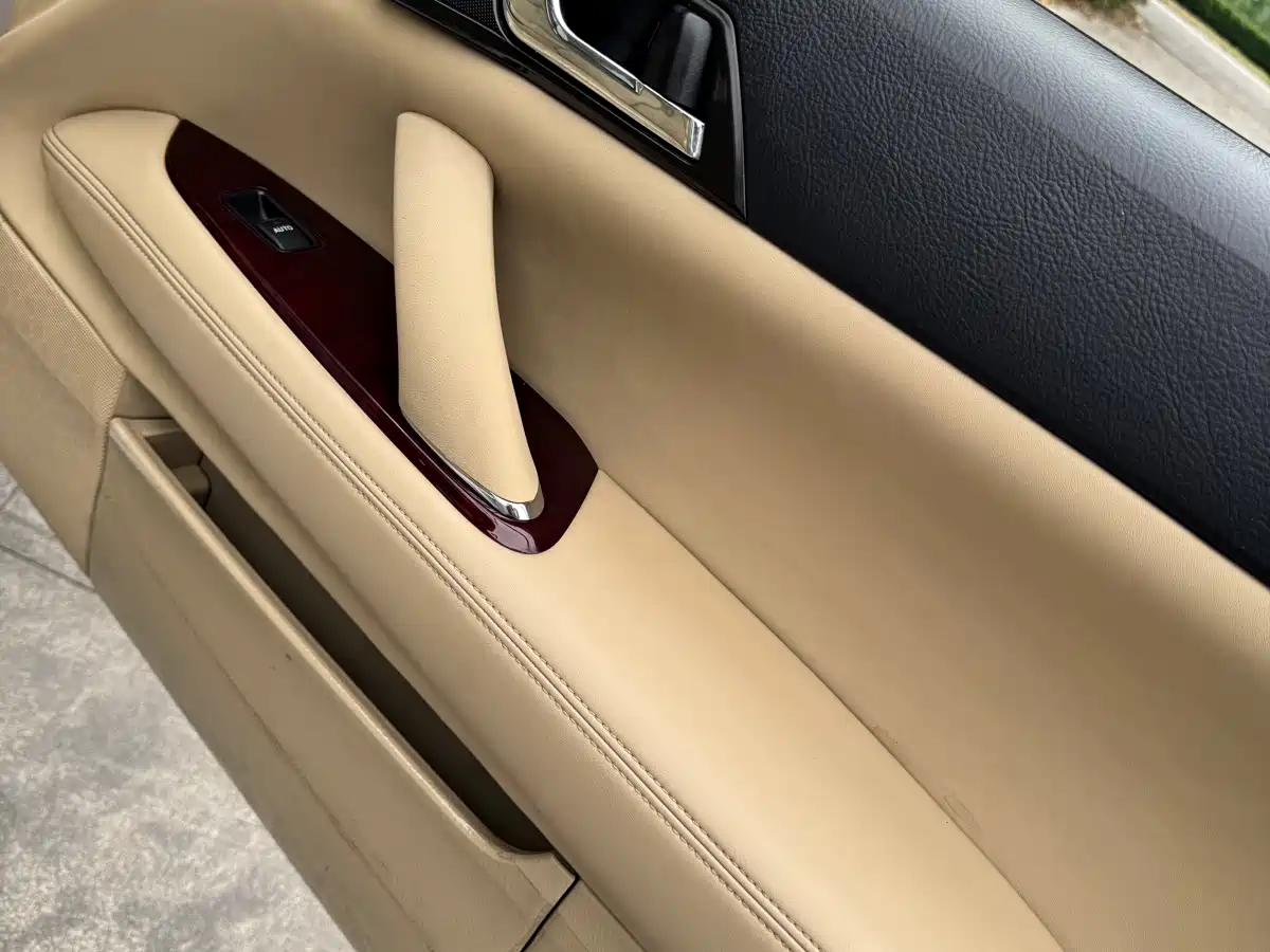 Toyota Reiz 2008 2.5S Special Commemorative Edition фото 26