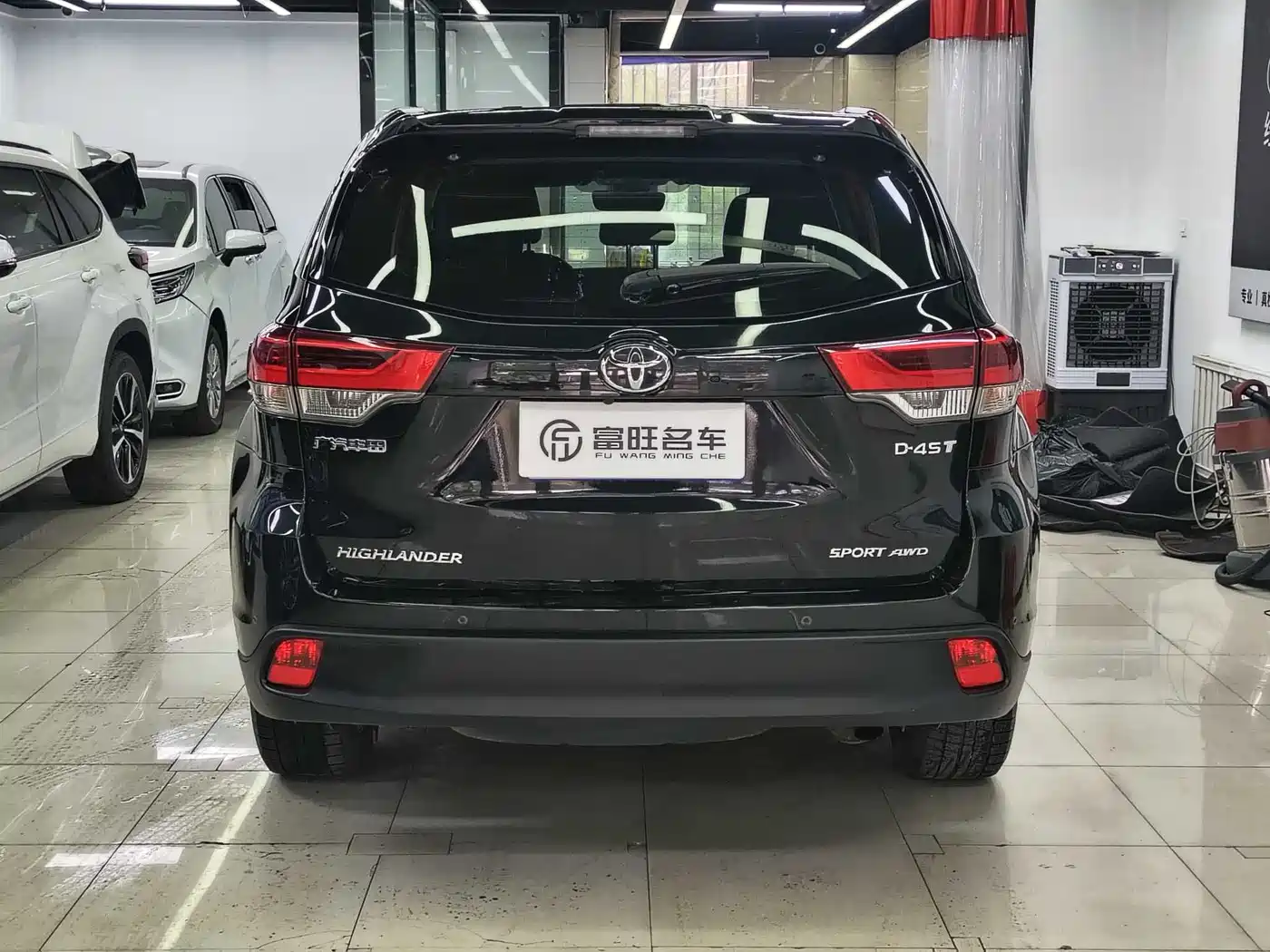 TOYOTA HIGHLANDER