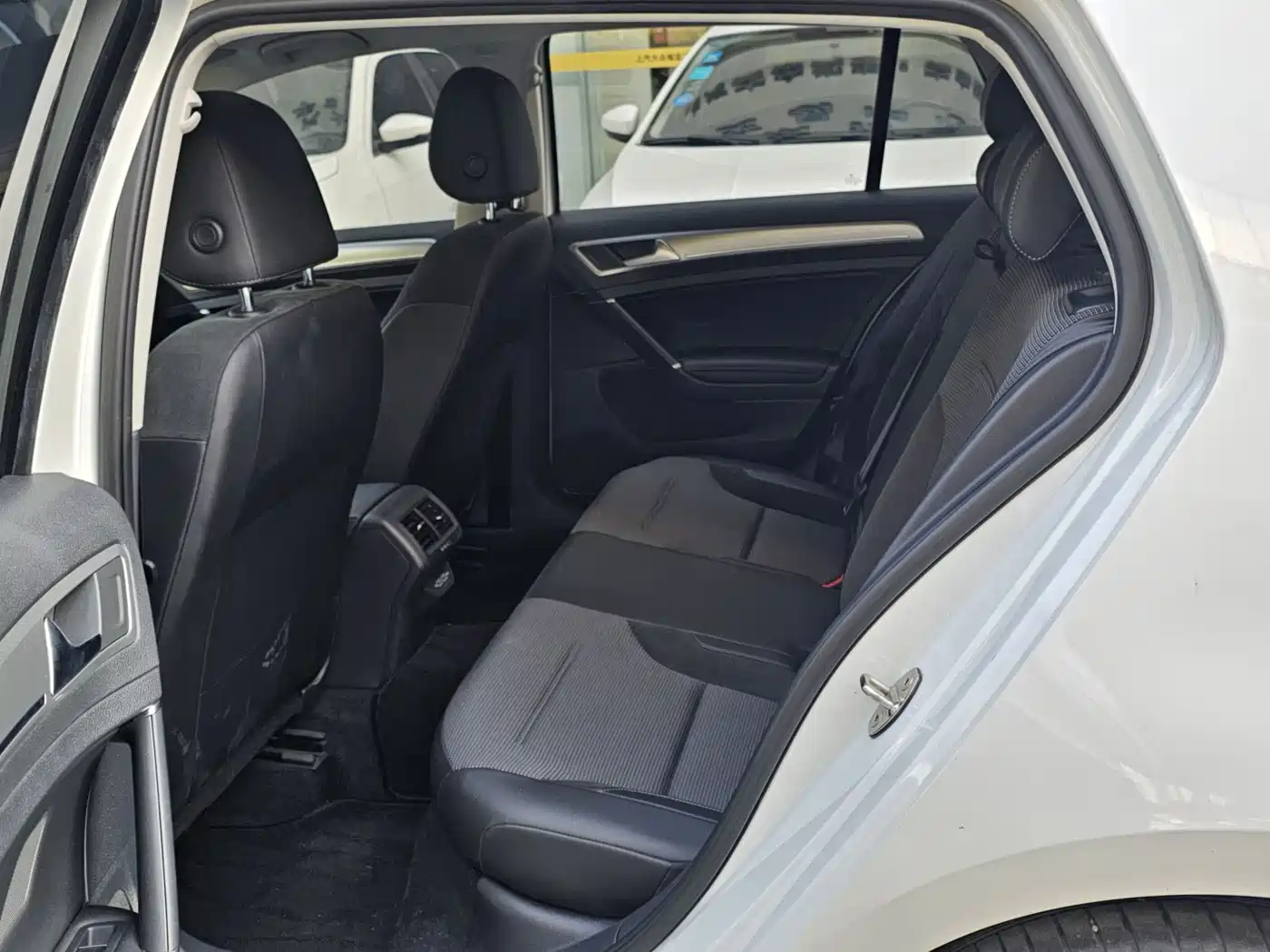 Volkswagen Golf 2020 280TSI DSG Comfort фото 11