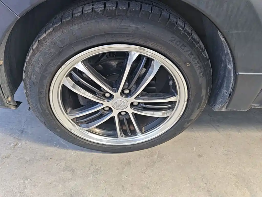BAIC Weiwang BAW Weiwang M60 2018 2017 1.5L Manual Platinum Edition