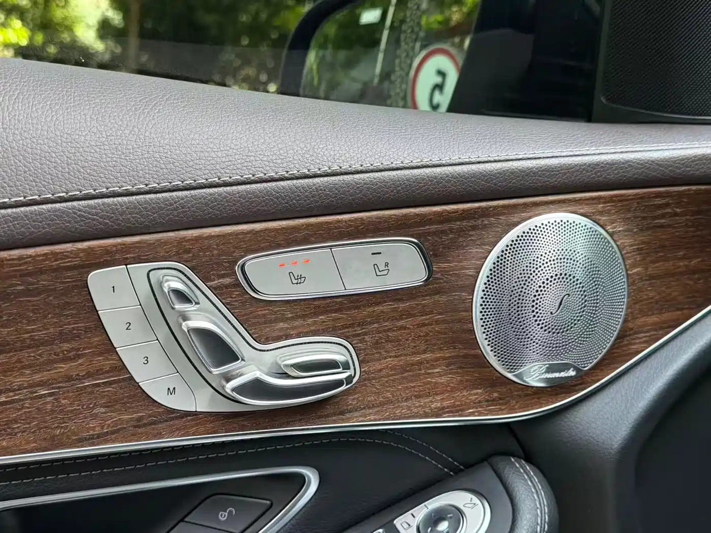 Mercedes-Benz GLC 2020 GLC 300 L 4MATIC Luxury фото 13