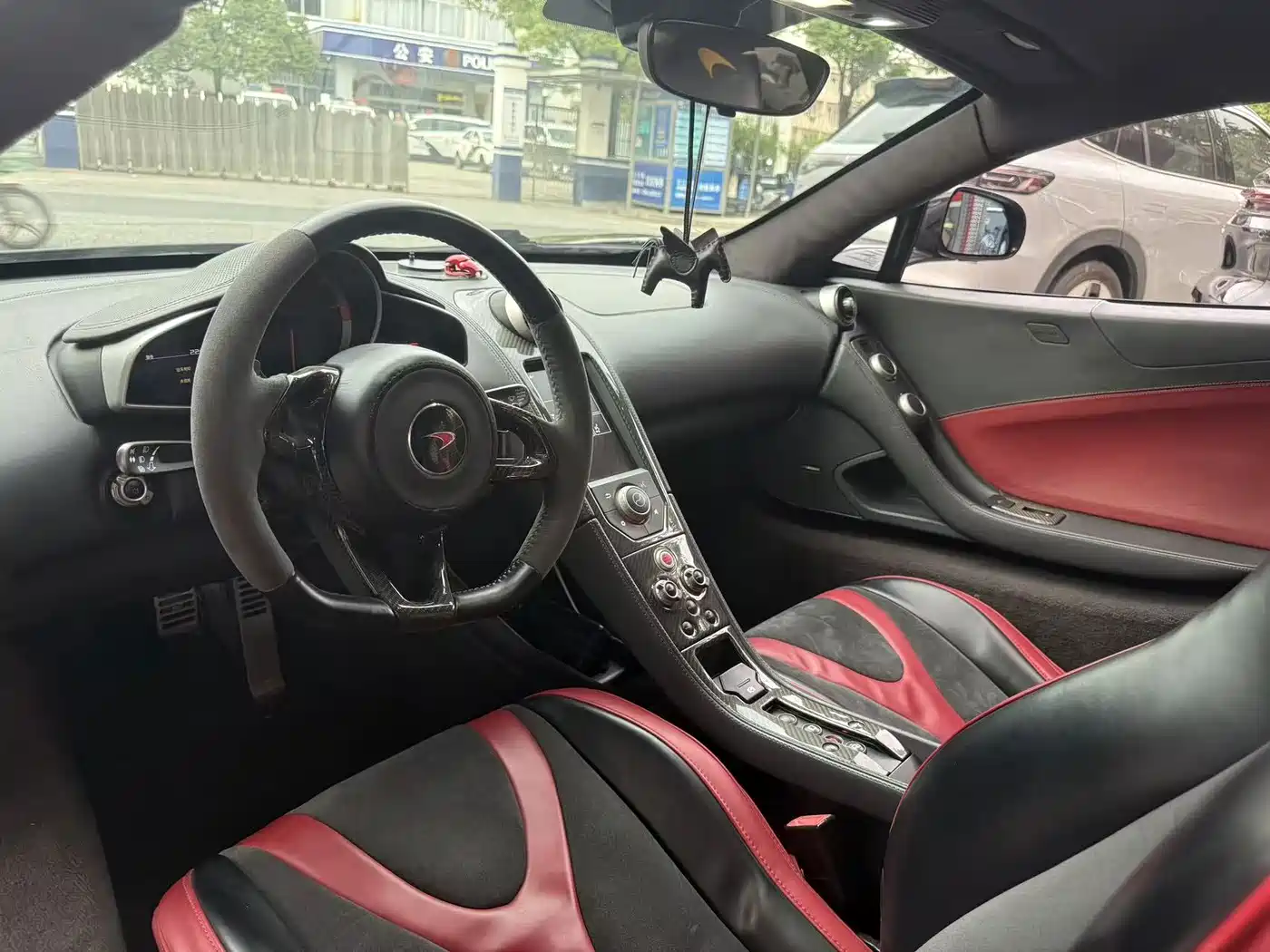 McLaren 12C 2013 2013 3.8T COUPE