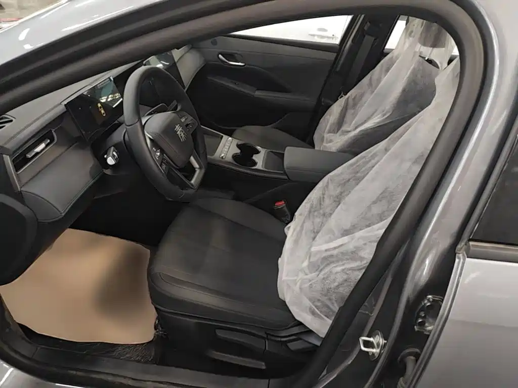 Photo 15 - BYD Qin PLUS