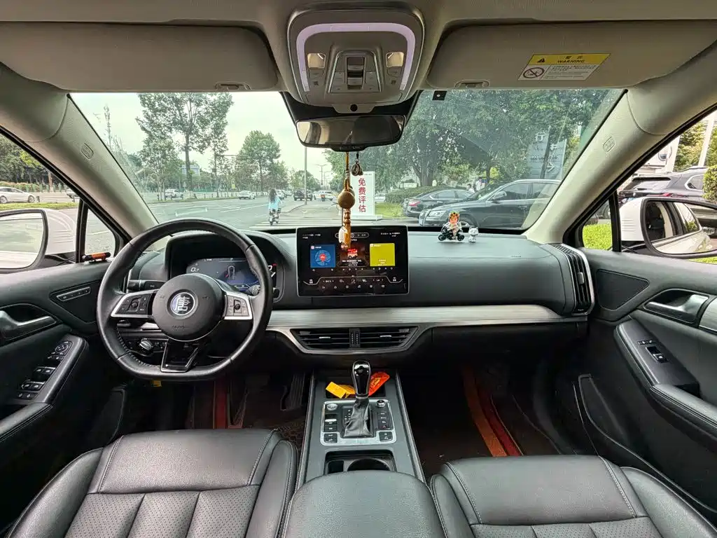 BYD Tang 2019 2018 2.0T Automatic Smart Connection Honor Edition 7-Seater China V