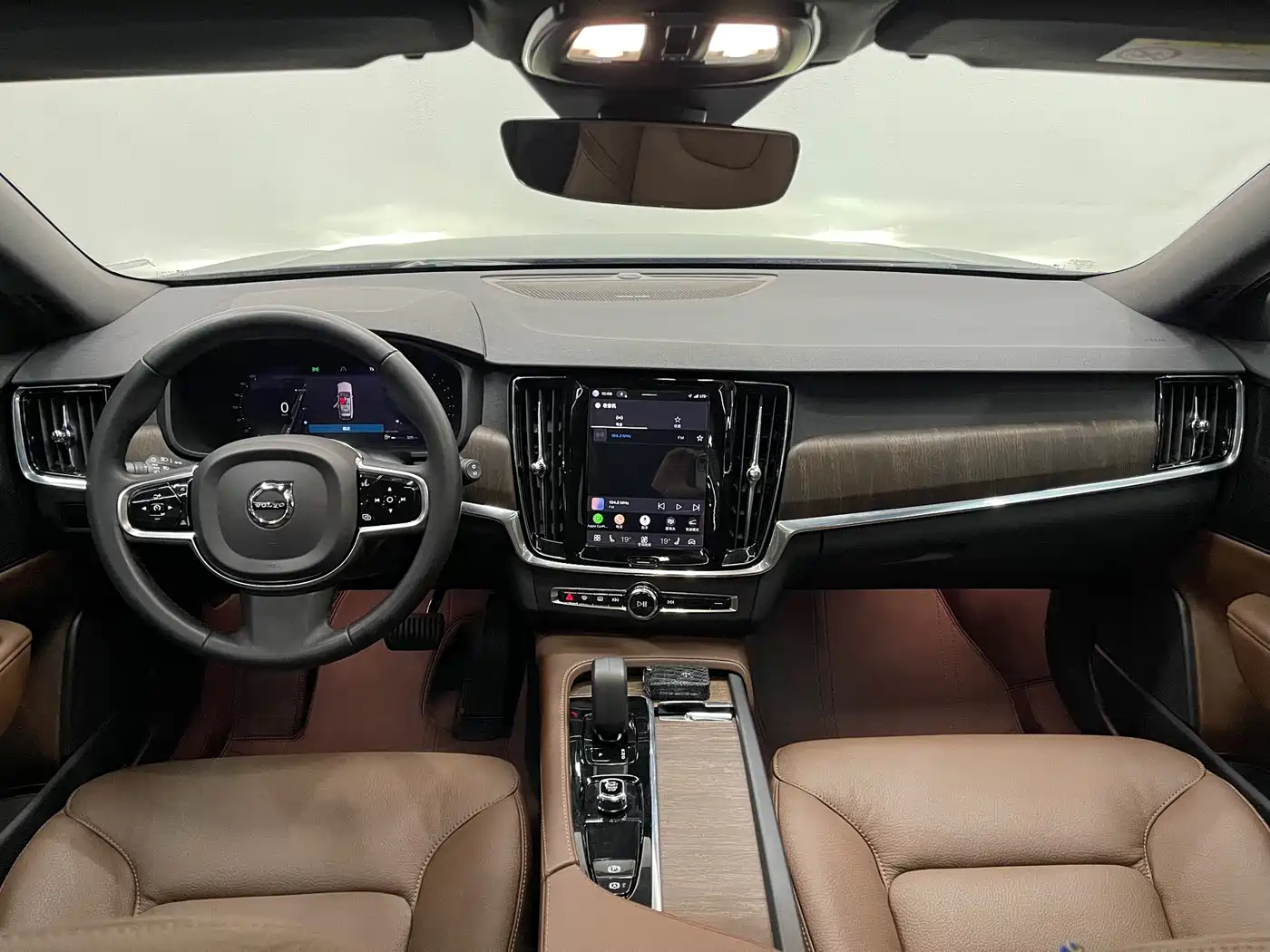 VOLVO V90