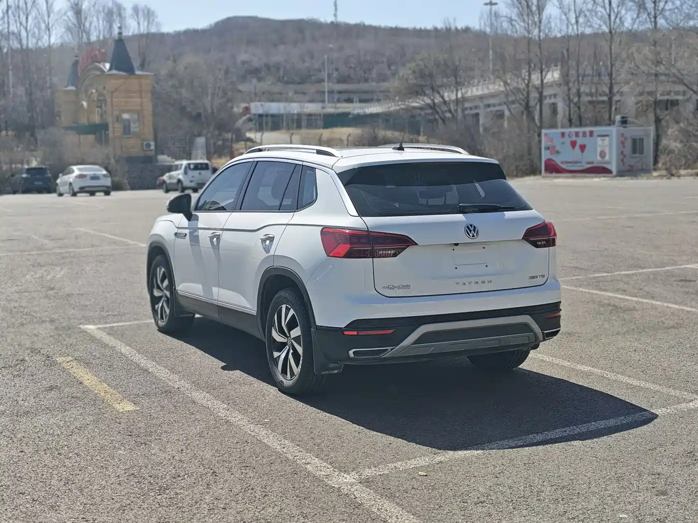 Volkswagen Tayron 2022 280TSI 2WD Luxury Smart Connect Edition фото 6