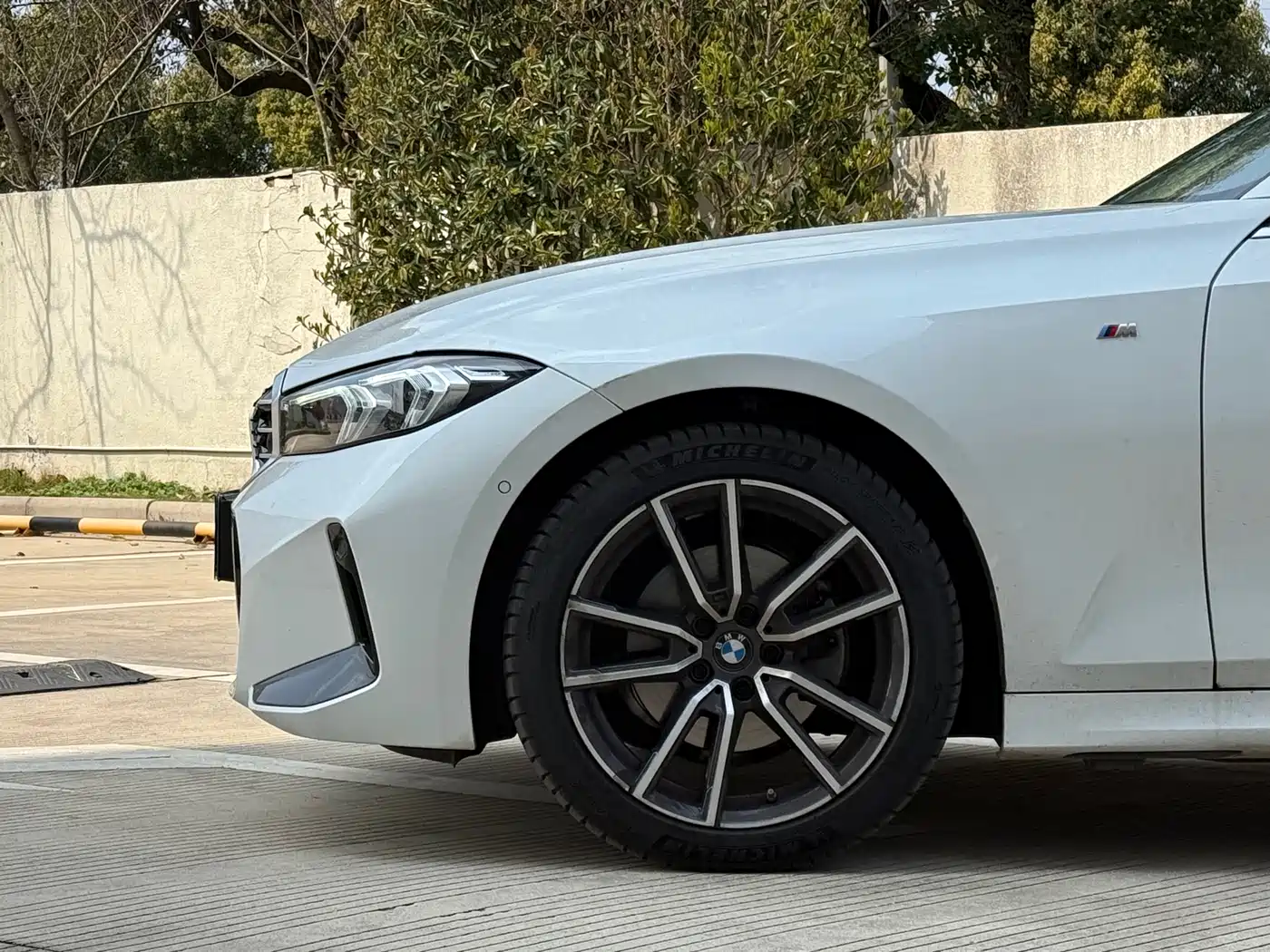 BMW 3 Series 2025 325Li M Sport Package фото 15