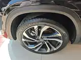 Фото 23 - Geely Monjaro