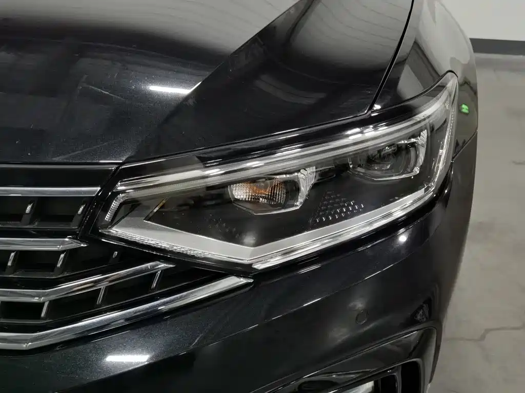 Фото 7 - Volkswagen Magotan