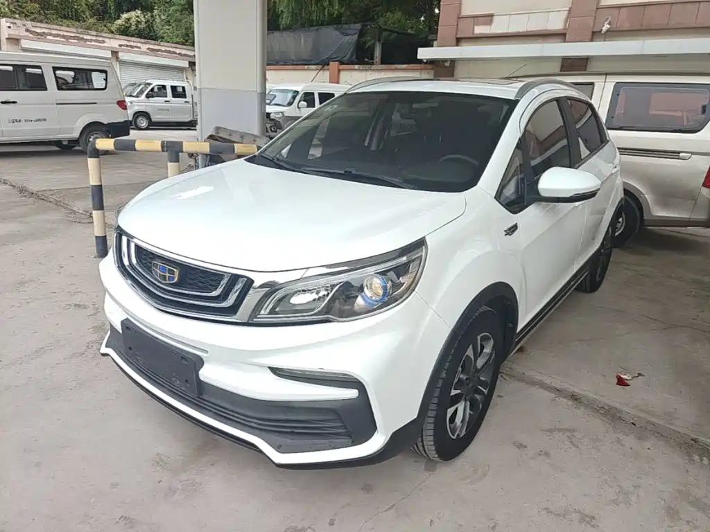 Фото 1 - Geely Vision X3