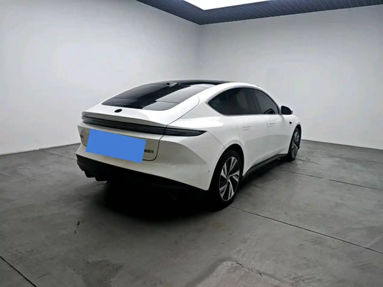 NIO NIO ET5