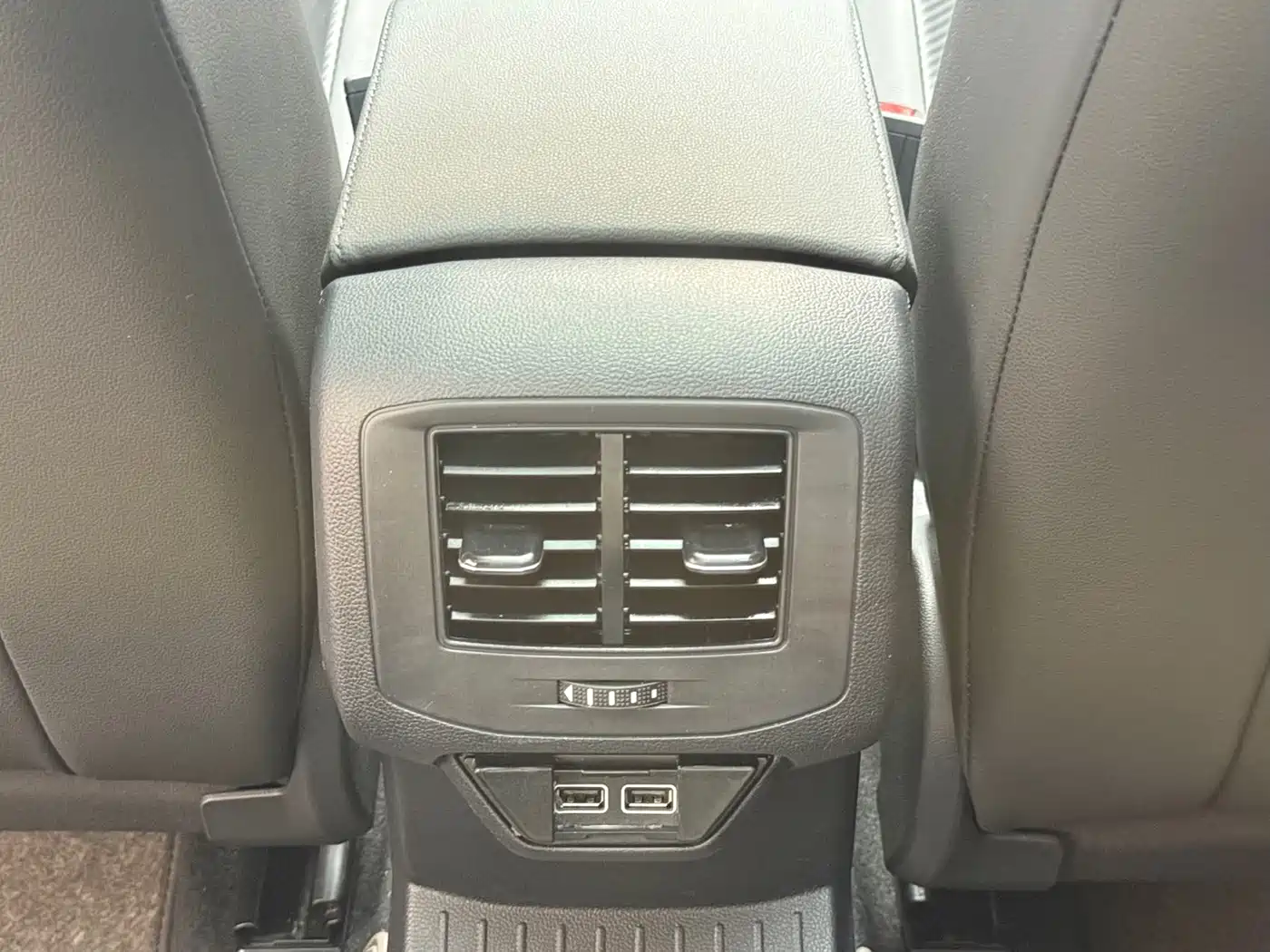 Volkswagen T-Roc, миниатюра 20